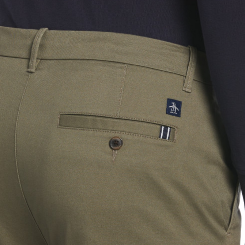 Pantalón chino básico algodón reciclado verde olivo